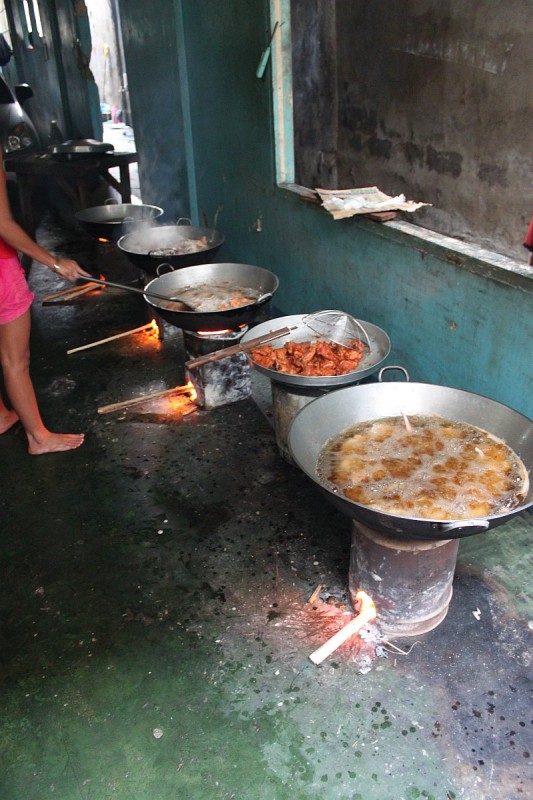 hands-of-mercy-christmas-feeding-program-cebu-philippines-0048