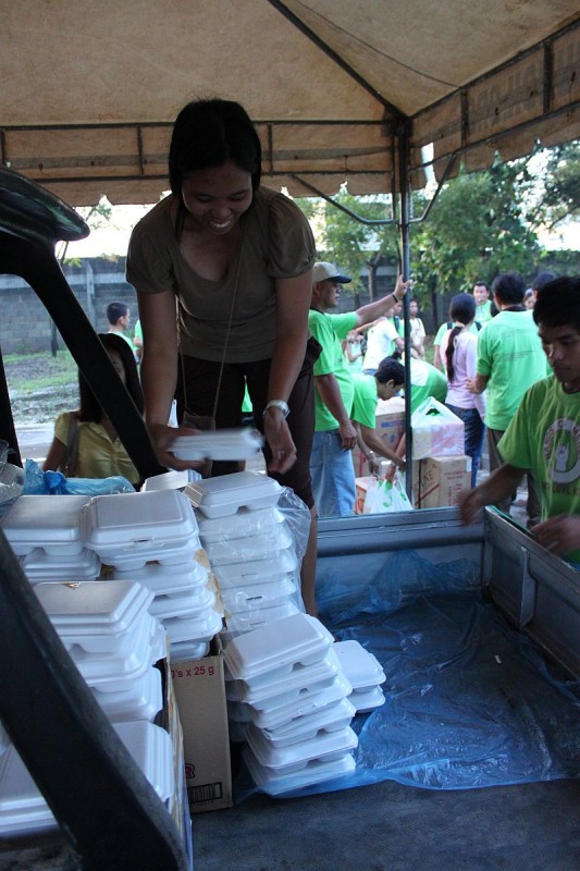 hands-of-mercy-christmas-feeding-program-cebu-philippines-0122