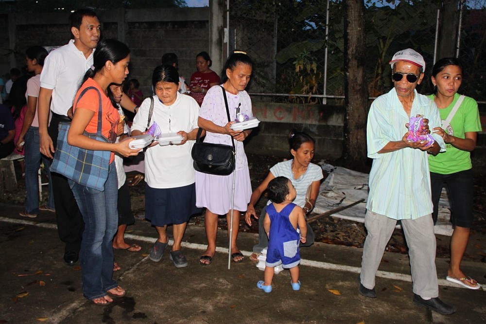 hands-of-mercy-christmas-feeding-program-cebu-philippines-0230
