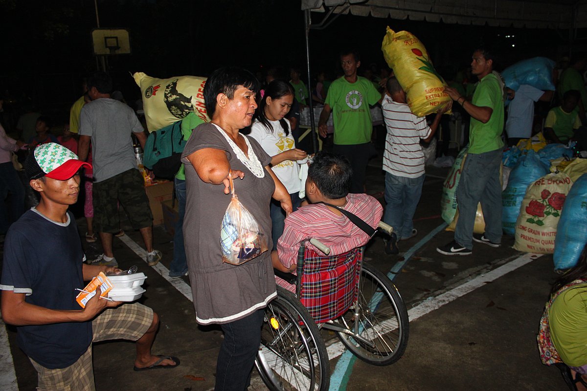 hands-of-mercy-christmas-feeding-program-cebu-philippines-0261